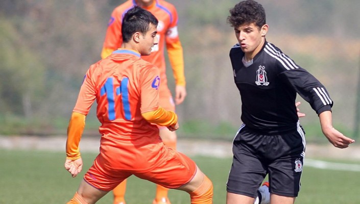 Beşiktaş:3 İ.B.B.:1 (U-17) Beşiktaş:3 İ.B.B.:1 (U-17)