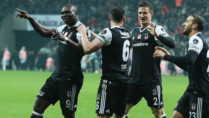 UEFA Avrupa Ligi'nde Rakip Olympiakos UEFA Avrupa Ligi'nde Rakip Olympiakos