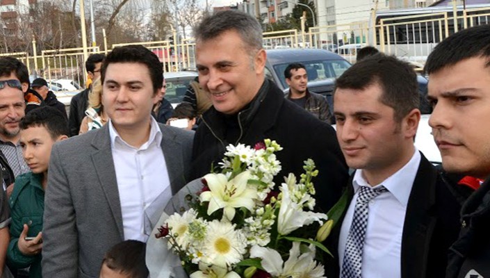 Başkanımız Fikret Orman, Ankara'da Batıkent Futbol Okulumuzu Ziyaret Etti Başkanımız Fikret Orman, Ankara'da Batıkent Futbol Okulumuzu Ziyaret Etti