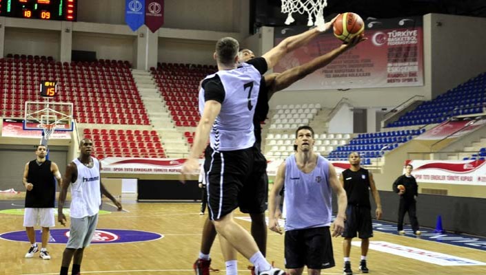Eskişehir'de İlk Antrenman Eskişehir'de İlk Antrenman