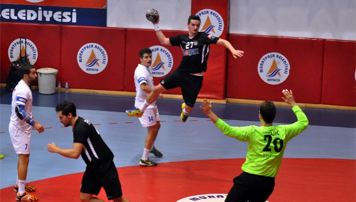 Hentbol Takımımız, Ivan Nincevic ile Sözleşme İmzaladı Hentbol Takımımız, Ivan Nincevic ile Sözleşme İmzaladı