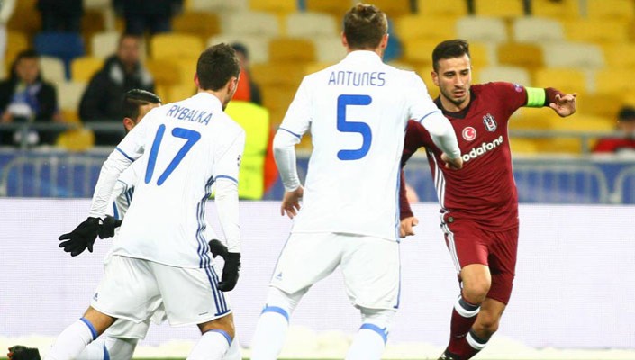Beşiktaş:3 İstanbul Başakşehir:0 (U-14) Beşiktaş:3 İstanbul Başakşehir:0 (U-14)