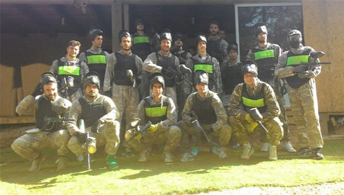 Beşiktaş Mogaz Takımımızın Oyuncuları Paintball Oynadı Beşiktaş Mogaz Takımımızın Oyuncuları Paintball Oynadı