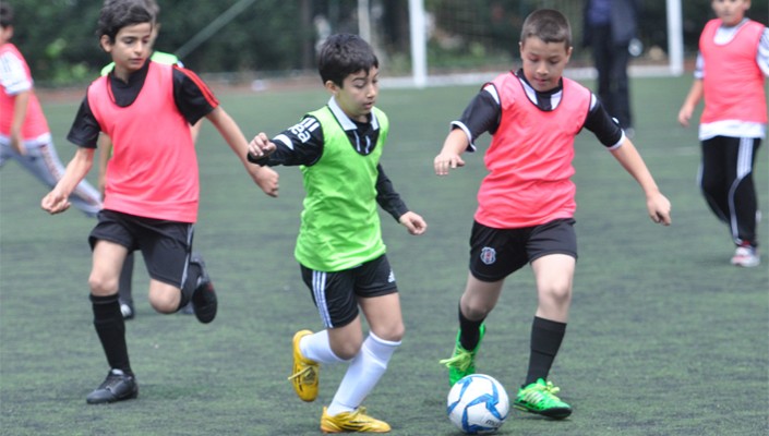 Futbol Özkaynak Düzeni Beylikdüzü Seçmeleri Başlıyor Futbol Özkaynak Düzeni Beylikdüzü Seçmeleri Başlıyor
