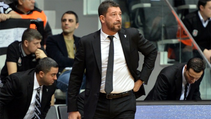 Ufuk Sarıca: 'Bu takım daha fazla saygı ve ilgiyi hak ediyor' Ufuk Sarıca: 'Bu takım daha fazla saygı ve ilgiyi hak ediyor'