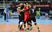 Beşiktaş battle past İnegöl Belediyespor in four sets