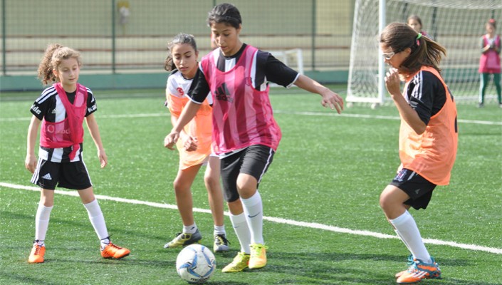 Kadın Futbol Takımı Futbolcu Seçmeleri Yapıldı Kadın Futbol Takımı Futbolcu Seçmeleri Yapıldı