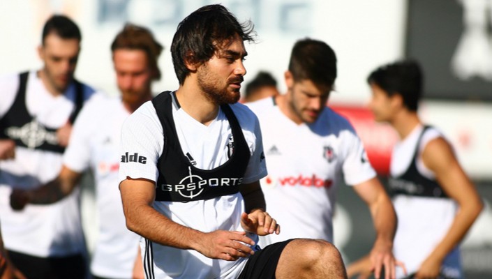 Veli Kavlak'ın Sağlık Durumu Hakkında Bilgilendirme Veli Kavlak'ın Sağlık Durumu Hakkında Bilgilendirme
