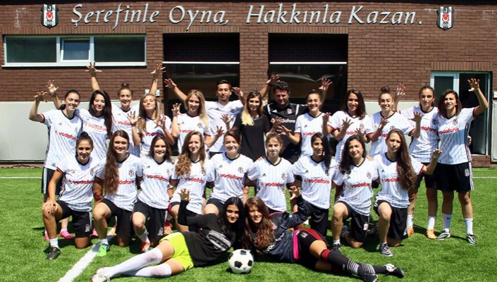 Kadın Futbol Takımımız, Yeni Sezon Hazırlıklarına Devam Ediyor Kadın Futbol Takımımız, Yeni Sezon Hazırlıklarına Devam Ediyor