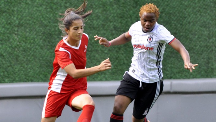 Beşiktaş:6 Sultanbeyli Mevlana:0 (Kadın Futbol) Beşiktaş:6 Sultanbeyli Mevlana:0 (Kadın Futbol)