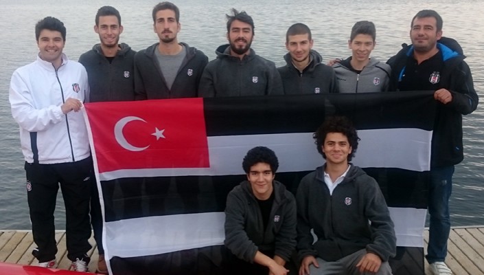 Kürek Takımımız, 2016 Yılındaki 11. Şampiyonluğuna Ulaştı Kürek Takımımız, 2016 Yılındaki 11. Şampiyonluğuna Ulaştı