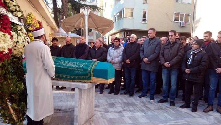 Aynur Denizhan Son Yolculuğuna Uğurlandı Aynur Denizhan Son Yolculuğuna Uğurlandı