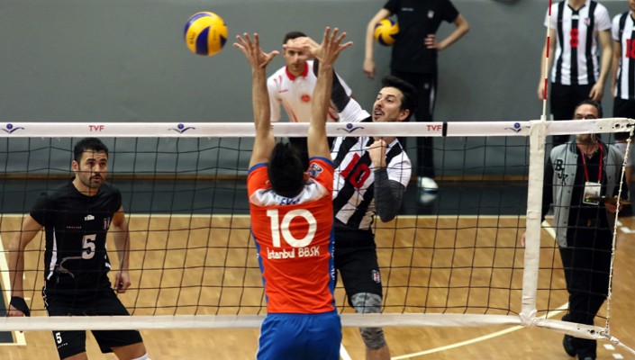 Beşiktaş:3 İstanbul Bş.Bld.:0 Beşiktaş:3 İstanbul Bş.Bld.:0
