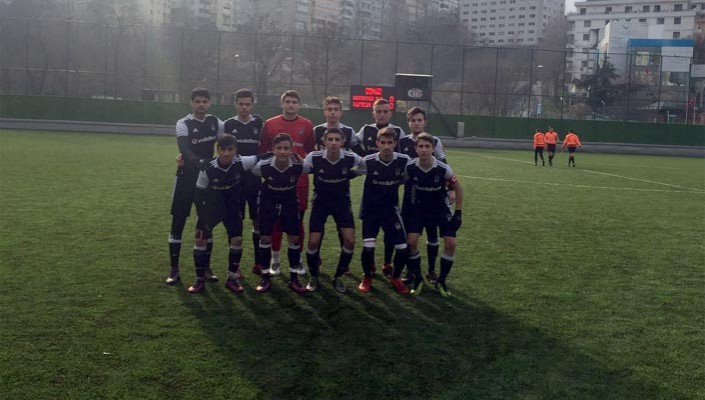 Beşiktaş:4 Kocaeli Birlikspor:0 (U-17) Beşiktaş:4 Kocaeli Birlikspor:0 (U-17)