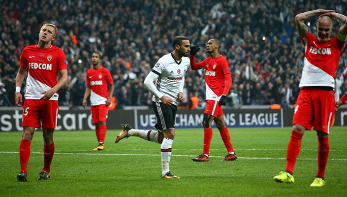 Cenk Tosun: ‘Dört maçta on puan önemli bir avantaj’ Cenk Tosun: ‘Dört maçta on puan önemli bir avantaj’