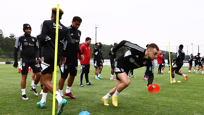 Adana Demirspor Maçı Hazırlıkları Sürüyor Adana Demirspor Maçı Hazırlıkları Sürüyor