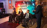 Beşiktaş RMK Marine Takımımızın Genel Menajeri Erdem Göksel’e Omurilik Felçlileri Derneği’nden Ödül