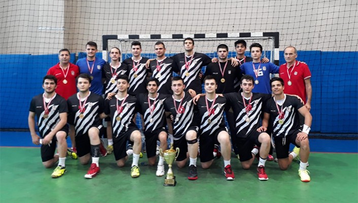 Genç Hentbol Takımımız Türkiye Şampiyonu Oldu Genç Hentbol Takımımız Türkiye Şampiyonu Oldu