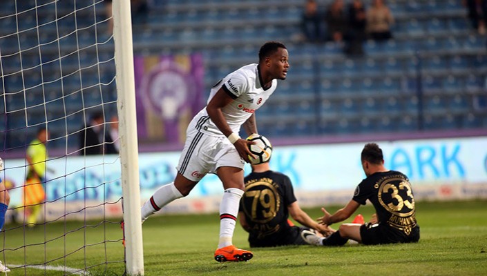 Cyle Larin: ‘Takıma katkı sağlamaya çalıştım’ Cyle Larin: ‘Takıma katkı sağlamaya çalıştım’