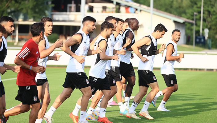 Almanya Kampında İlk Antrenman Almanya Kampında İlk Antrenman