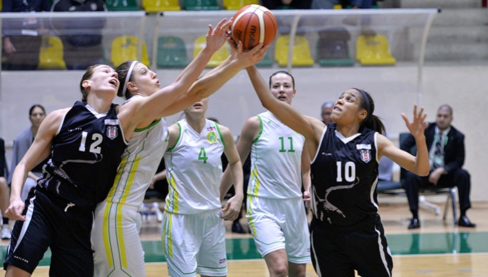 İstanbul Üniversitesi:65 Beşiktaş:71 İstanbul Üniversitesi:65 Beşiktaş:71