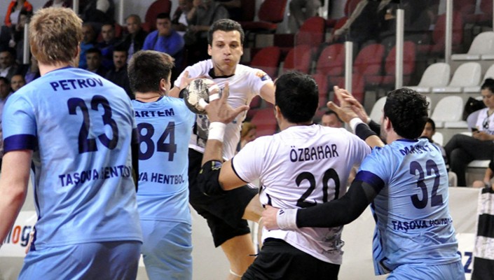Beşiktaş Mogaz Süper Lig Play-Off Finaline Yükseldi Beşiktaş Mogaz Süper Lig Play-Off Finaline Yükseldi