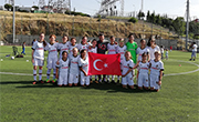 Minik Kız Futbol Takımımız Grubunu Lider Tamamladı ve 19 Mayıs’ı Kutladı