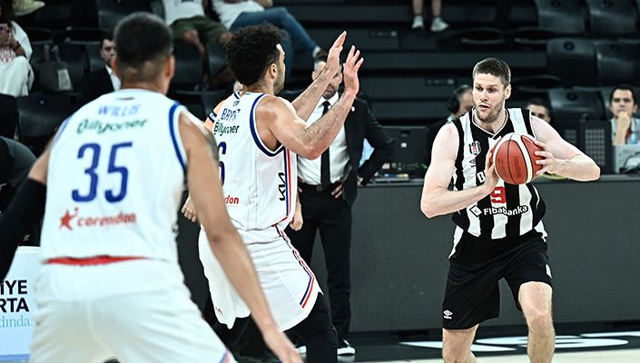 Anadolu Efes:90 Beşiktaş Fibabanka:87 Anadolu Efes:90 Beşiktaş Fibabanka:87