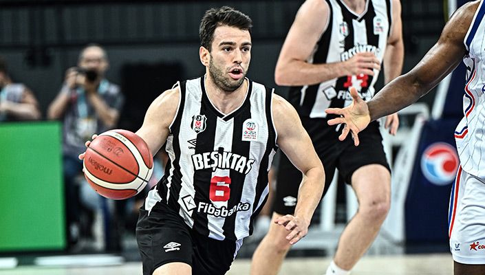 Anadolu Efes:94 Beşiktaş Fibabanka:87 Anadolu Efes:94 Beşiktaş Fibabanka:87