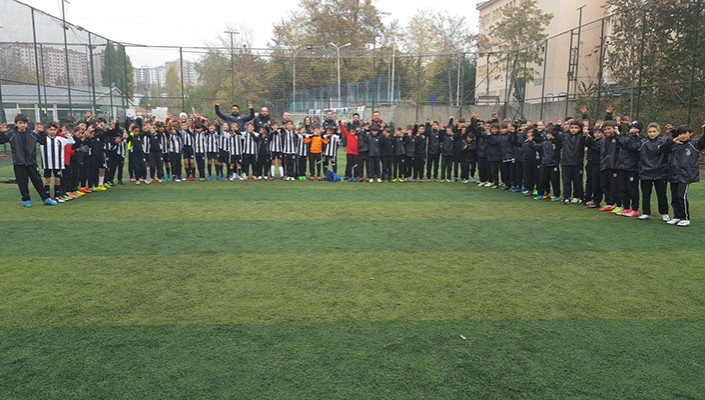 Geleceğin Kartalları Bölgesel Futbol Turnuvası Üçüncü Etabı Ankara’da Yapıldı Geleceğin Kartalları Bölgesel Futbol Turnuvası Üçüncü Etabı Ankara’da Yapıldı