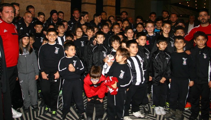 Öğrencilerimiz Takımımıza Başarılar Diledi Öğrencilerimiz Takımımıza Başarılar Diledi