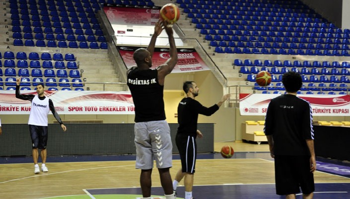 Fenerbahçe Ülker Hazırlıkları Tamamlandı Fenerbahçe Ülker Hazırlıkları Tamamlandı