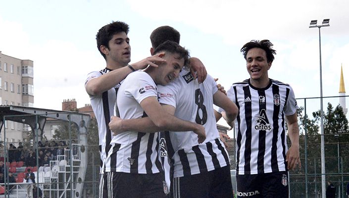 arabam.com Konyaspor:2 Beşiktaş Artaş:3 (U-19) arabam.com Konyaspor:2 Beşiktaş Artaş:3 (U-19)