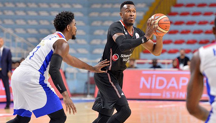 Arel Üniversitesi Büyükçekmece:69 Beşiktaş Sompo Japan:79 Arel Üniversitesi Büyükçekmece:69 Beşiktaş Sompo Japan:79