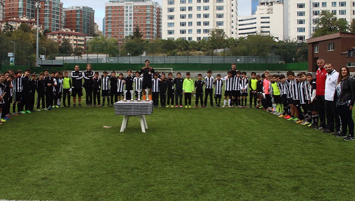 Geleceğin Kartalları Bölgesel Futbol Turnuvası İstanbul Finalleri BJK Fulya Hakkı Yeten Tesisleri’nde Yapıldı Geleceğin Kartalları Bölgesel Futbol Turnuvası İstanbul Finalleri BJK Fulya Hakkı Yeten Tesisleri’nde Yapıldı