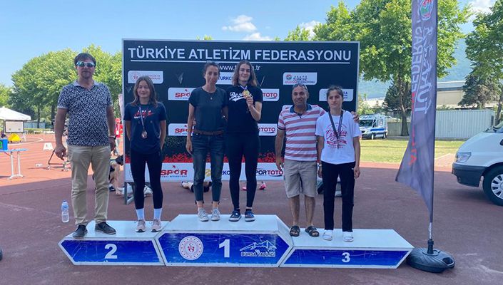 Atletizm Takımımızın Sporcusu Miray Kesim Türkiye Şampiyonu Oldu Atletizm Takımımızın Sporcusu Miray Kesim Türkiye Şampiyonu Oldu