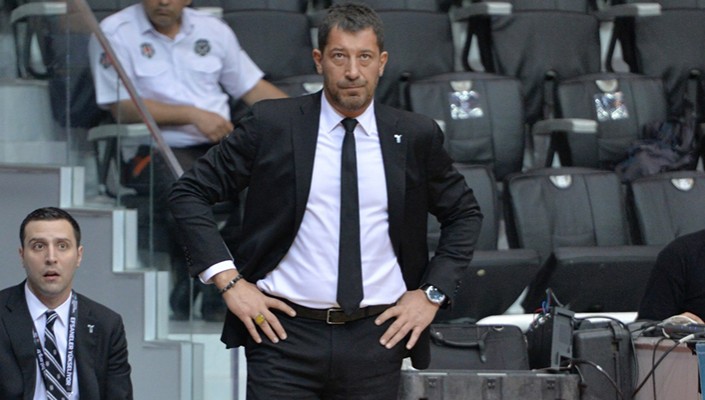 Ufuk Sarıca: ‘Oyuncularımı kutluyorum’ Ufuk Sarıca: ‘Oyuncularımı kutluyorum’