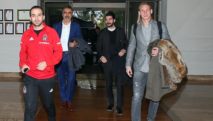 Domagoj Vida Antalya Kampına Katıldı Domagoj Vida Antalya Kampına Katıldı