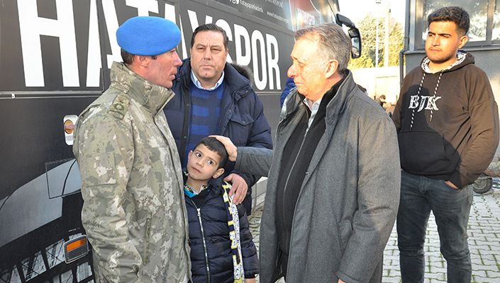 Başkanımız Ahmet Nur Çebi, Atakaş Hatayspor’un Yardım Merkezi Olarak Kullanılan Tesisini Ziyaret Etti Başkanımız Ahmet Nur Çebi, Atakaş Hatayspor’un Yardım Merkezi Olarak Kullanılan Tesisini Ziyaret Etti
