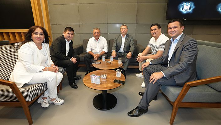 Başkanımız Ahmet Nur Çebi, Kazakistan ve Ukrayna İstanbul Başkonsoloslarıyla Bir Araya Geldi Başkanımız Ahmet Nur Çebi, Kazakistan ve Ukrayna İstanbul Başkonsoloslarıyla Bir Araya Geldi