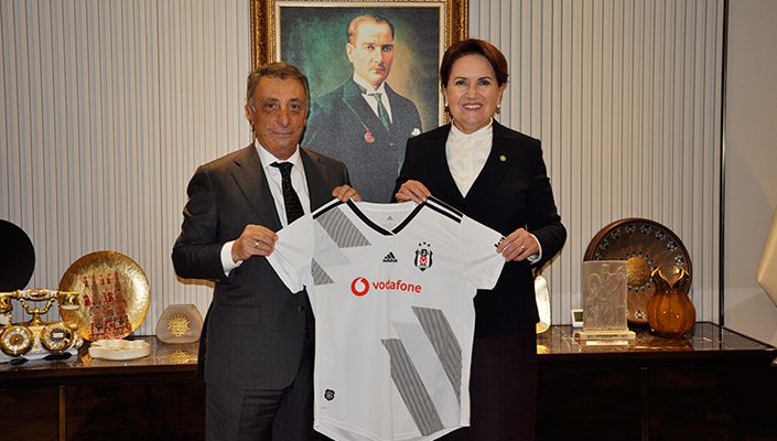 Başkanımız Ahmet Nur Çebi’den İYİ Parti Genel Başkanı Meral Akşener’e Ziyaret Başkanımız Ahmet Nur Çebi’den İYİ Parti Genel Başkanı Meral Akşener’e Ziyaret
