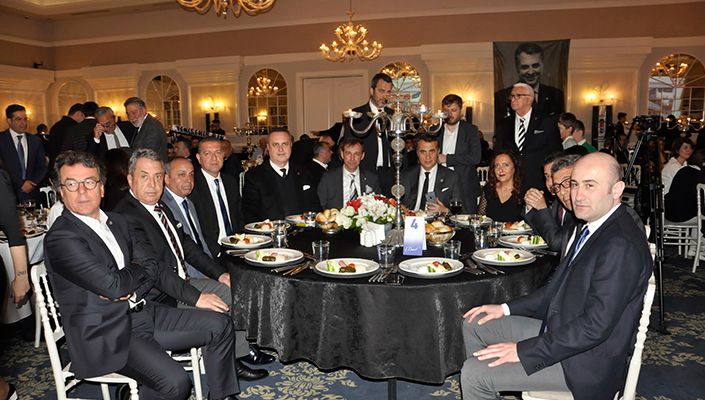 Başkanımız Fikret Orman, Beşiktaş Derneklerinin Başkanlarıyla Buluştu Başkanımız Fikret Orman, Beşiktaş Derneklerinin Başkanlarıyla Buluştu