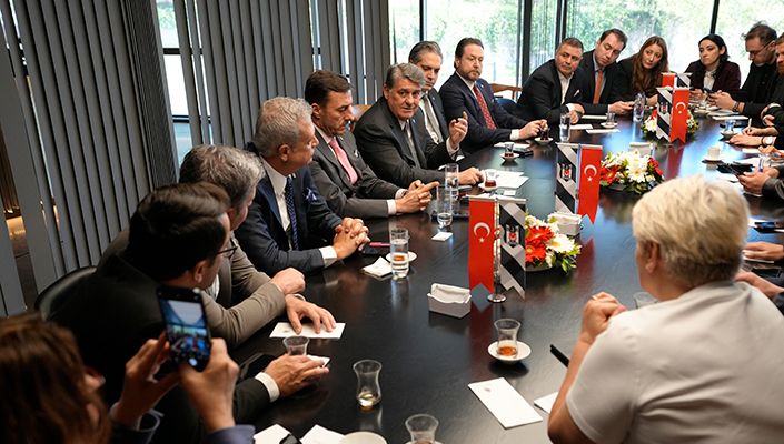 Başkanımız Serdal Adalı: “Beşiktaş’ı hak ettiği sağlam sermaye yapısına kavuşturacağız” Başkanımız Serdal Adalı: “Beşiktaş’ı hak ettiği sağlam sermaye yapısına kavuşturacağız”