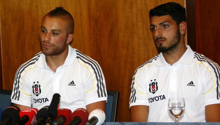 Gökhan ve Günay Basın Toplantısı Düzenledi Gökhan ve Günay Basın Toplantısı Düzenledi