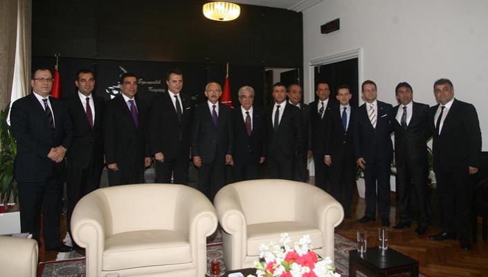 Yönetim Kurulumuz Kemal Kılıçdaroğlu’nu Ziyaret Etti Yönetim Kurulumuz Kemal Kılıçdaroğlu’nu Ziyaret Etti