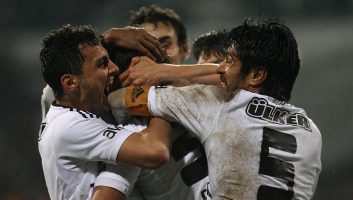 Futbolcularımızın Değerlendirmesi Futbolcularımızın Değerlendirmesi