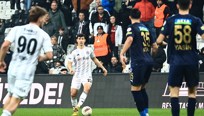 Beşiktaş:1 Kasımpaşa:3 Beşiktaş:1 Kasımpaşa:3