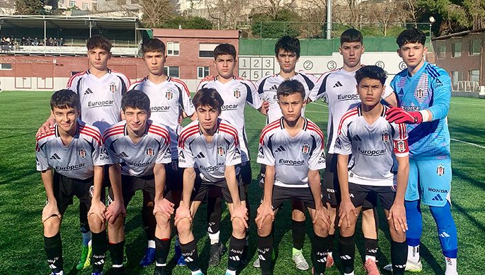 Beşiktaş:12 Belediye Derince Spor:0 (U-14) Beşiktaş:12 Belediye Derince Spor:0 (U-14)