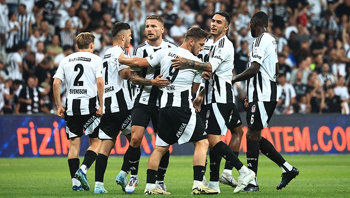 Beşiktaş:4 Antalyaspor:2 Beşiktaş:4 Antalyaspor:2