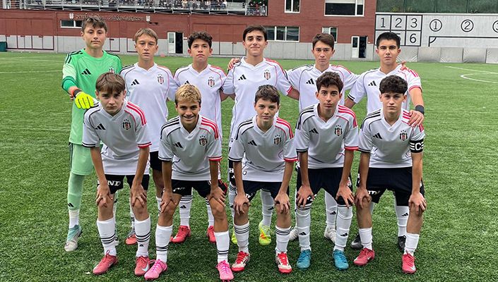 Beşiktaş:2 Sms Grup Sarıyerspor:1 (U-14) Beşiktaş:2 Sms Grup Sarıyerspor:1 (U-14)